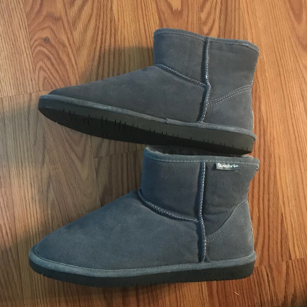 Short BearPaw Winter Boots, Size 12
